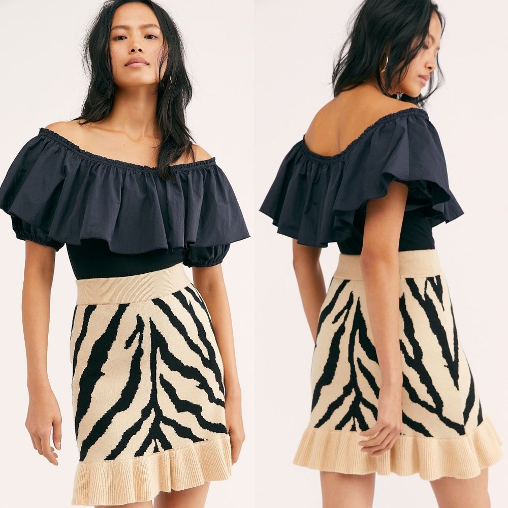 Jen's Pirate Booty Trumpet Mini Skirt S